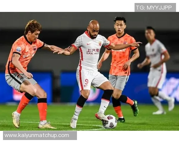 维塔尔精彩内切世界波助海港追平首尔激战成平局 维塔尔精彩内切世界波助海港追平首尔激战成平局